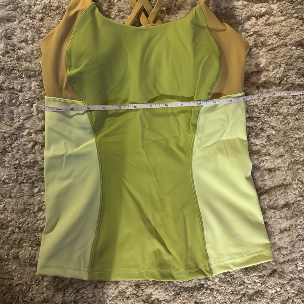 Lululemon Energy Tank - Picture 8 of 9